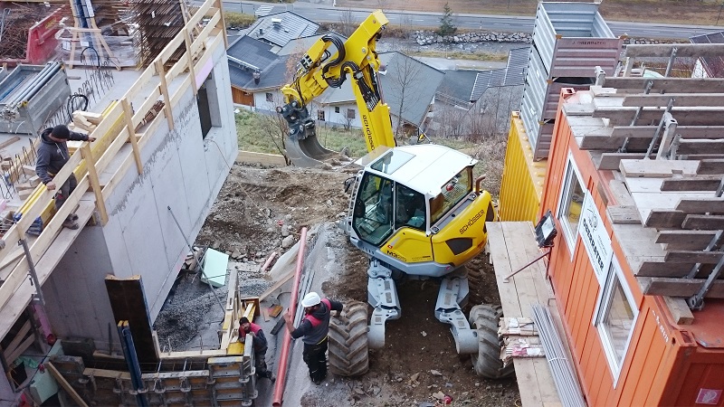 进口步履式挖掘机报价